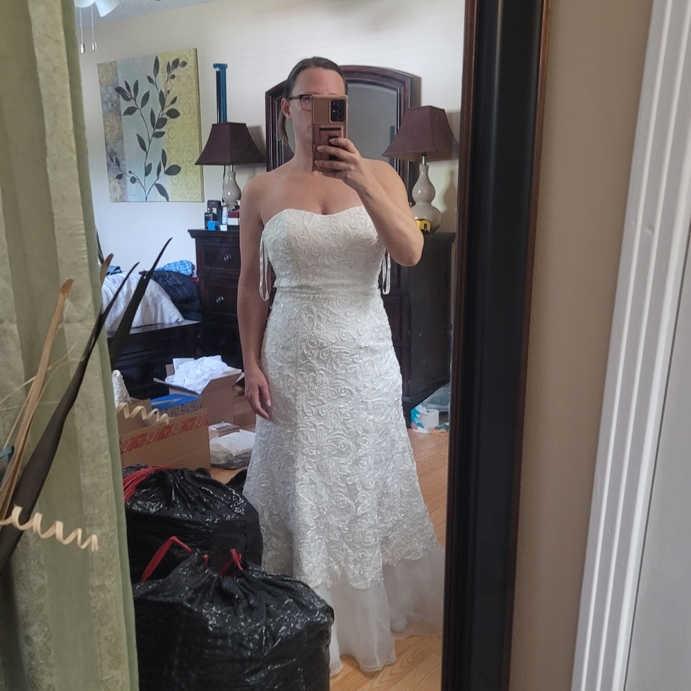 Galina Signature Soft White Trumpet Strapless Wedding Dress - Picture 3 of 17